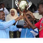 RW Rooble oo Degmada Shingaani guddoon siiyey Koobka Degmooyinka G/Banaadir