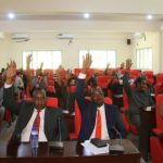 XOG:- Lacagtii ugu yareyd oo xalay loo qeybiyey Xubnaha Baarlamaanka Jubbaland