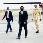 Madaxweyne Farmaajo oo dalka dib ugu soo laabtay
