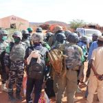 Ciidamada howlgalka ATMIS oo dad ay ku xir xireen Shabeellaha Dhexe la keenay Muqdisho