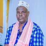 Nabadoon isagoo Quran Akhrinaya inta Gurigiisa loogu galay laguna dhextoogtay. Nabadoon Maxamed Xassan Nuur