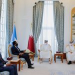 Farmaajo Iyo Amiirka Dowladda Qatar Oo Ka Wada Hadlay Xoojinta Xiriirka Labada Dal