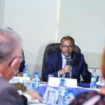 Wasiirka Arrimaha Dibadda Soomaaliya oo fulinaya ballantii uu ka la galay Madaxweyne Farmaajo.