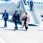 Farmaajo oo dib ugu soo laabtay Muqdisho iyo khilaaf horleh oo laga cabsi qabo.