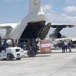 Diyaarad sida gargaar kala duwan oo soo gaartay Muqdisho