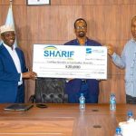 Sheekh Shariif oo lacag farabadan ugu deeqay Guddiga Gurmadka Abaaraha