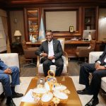 Rooble oo xafiiskiisa ugu yeeray labada xoghaye Baarlamaanka Dalka & Xogta cusub