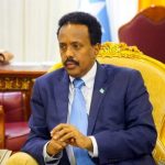 DEGDEG:- Farmaajo oo lagala wareegay xildhibanaadii Koonfur Galbeed.