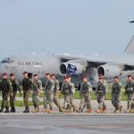 Joe Biden oo amray in boqolaal katiesan ciidamka Maraykanka loo diro Soomaaliya.