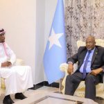 Guddoomiyaha Golaha Shacabka iyo danjiraha Sacuudi Arabiya oo kulmay.