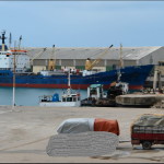 Imaaradka Carabta oo Dekadda Muqdisho kasoo dejiyay markab shixnad sida