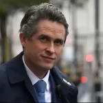 Wasiirkii u ololeen jiray in Ingiriisku aqoonsado Somaliland oo xilka iska casilay