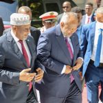 Guddoomiyaha Golaha Shacabka oo xaruunta Baarlamaanka kusoo dhaweeyey Madaxweynaha Jabuuti.