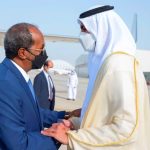 Madaxweyne Xasan oo safar qarsoodi ah ku tagay Imaaraadka Carabta