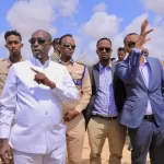 Duqa Muqdisho oo ku baxay cabashadii kasoo yeertay Khabuuraha Macalin Nuur