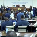 DEG DEG:- Buuq iyo fowda oo ka taagan Xaruunta Golaha Shacabka