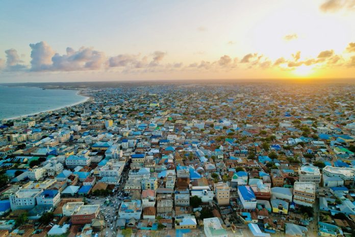 Hoggaamiyeyaasha mucaaradka Soomaaliya oo la filayo inay ku shiraan magaalada Kismaayo, iyadoo ammaanka la adkeeyay loona diyaargaroobayo shirweyne siyaasadeed oo muhiim ah.