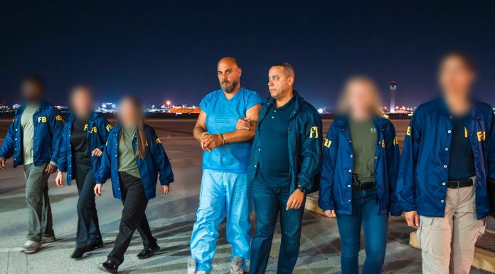 FBI oo sheegtay in gacanta ku dhigtay Nin baxsad ah kuna eedeysan in uu lunsaday $3.7 Bilyan